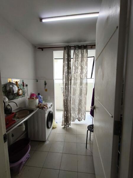 For Sale - 2 Storey Terrace Lake Park Tropicana Heights