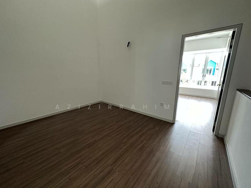 For Rent - Kitchen Cabinet 2 Storey Terrace Serenia Ariya