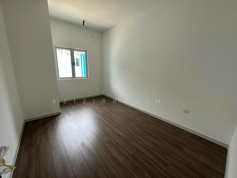 For Rent - Kitchen Cabinet 2 Storey Terrace Serenia Ariya