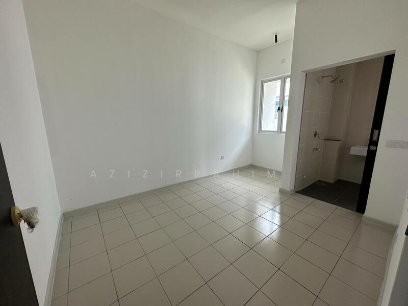 For Rent - Kitchen Cabinet 2 Storey Terrace Serenia Ariya