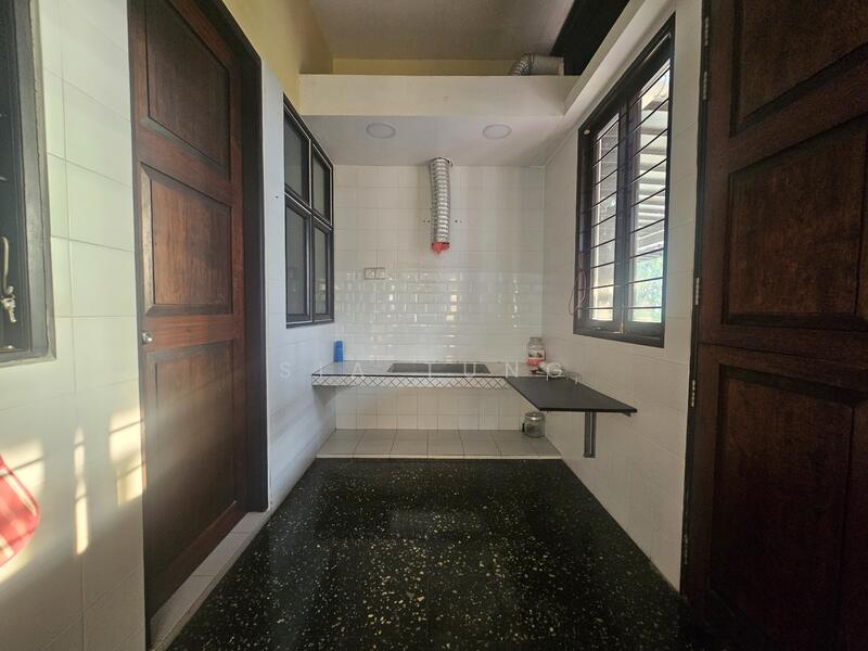 Untuk Dijual - The Mines