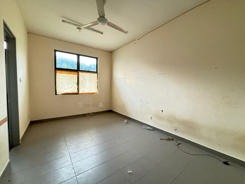 For Sale - Taman Ukay Tropika