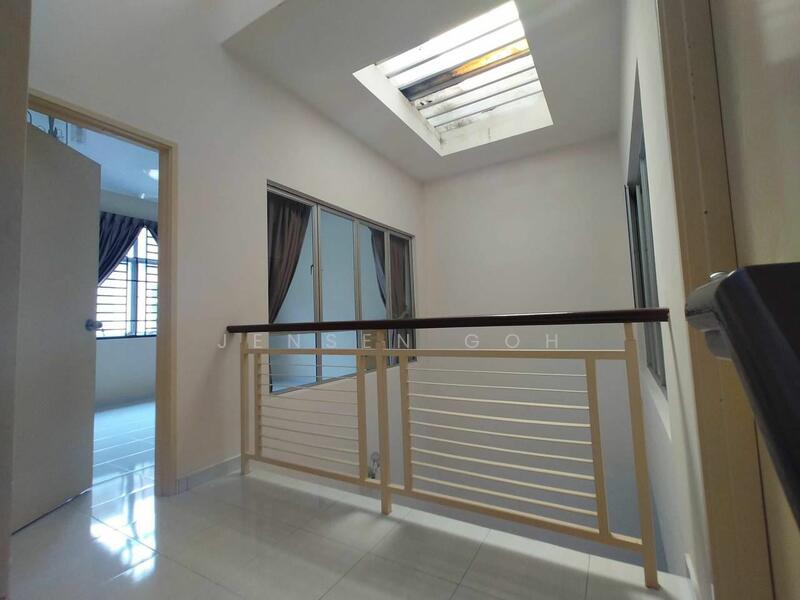 Untuk Disewa - Setia Indah