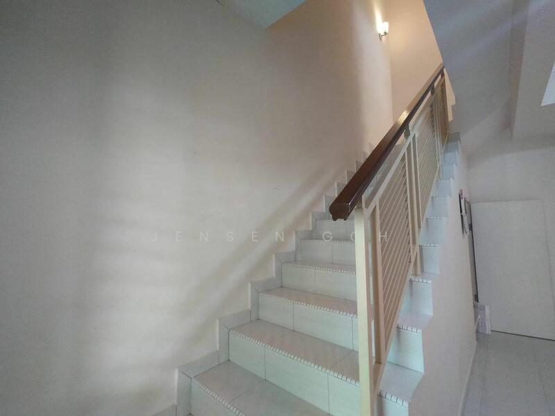 Untuk Disewa - Setia Indah