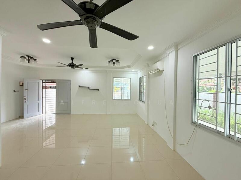 Untuk Dijual - 2-storey Terrace House at Moyan