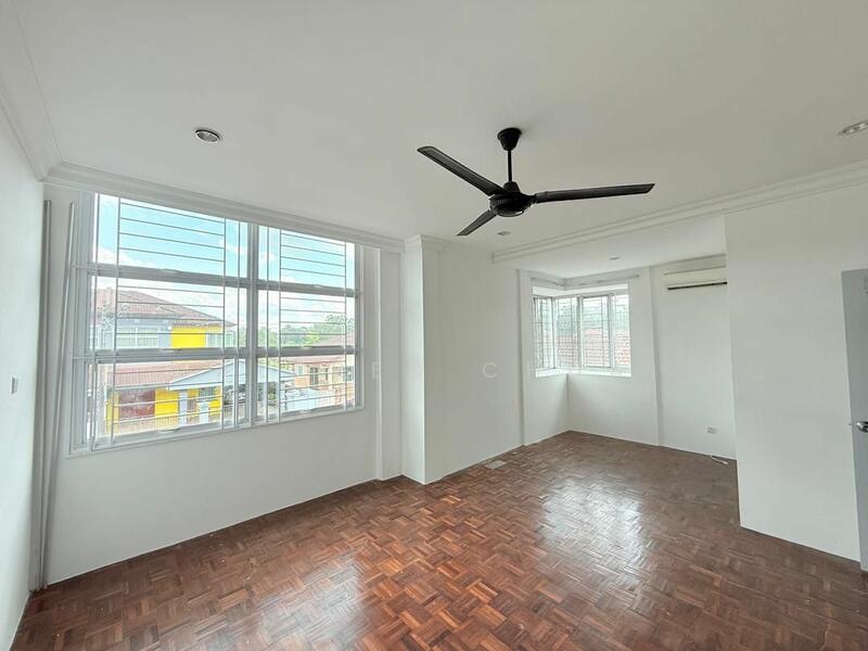 Untuk Dijual - 2-storey Terrace House at Moyan