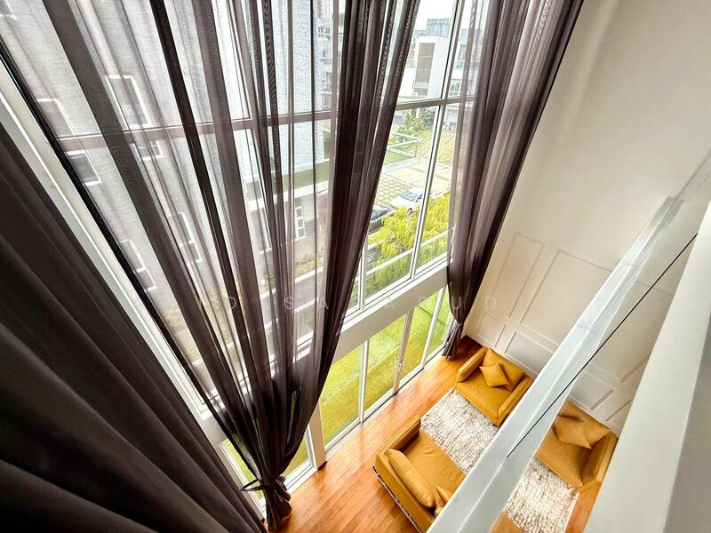 For Sale - Luxurious 4 Storey Corner Lot Bungalow @ LakeFront Villa, Cyberjaya