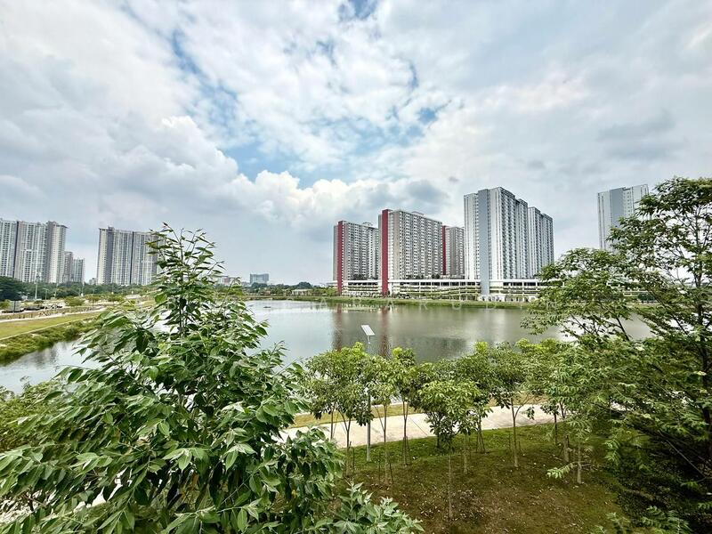 For Sale - Luxurious 4 Storey Corner Lot Bungalow @ LakeFront Villa, Cyberjaya