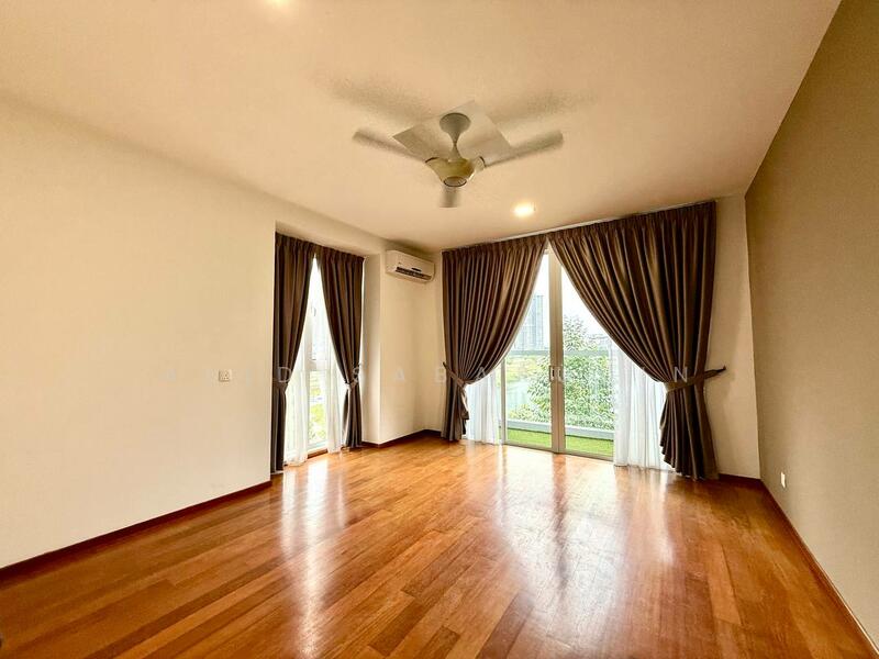 For Sale - Luxurious 4 Storey Corner Lot Bungalow @ LakeFront Villa, Cyberjaya