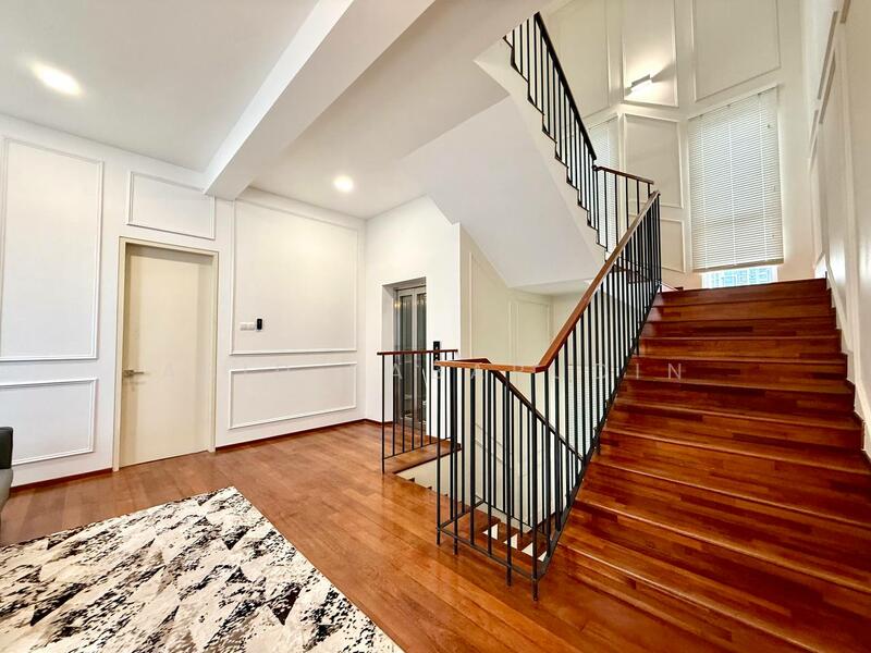 For Sale - Luxurious 4 Storey Corner Lot Bungalow @ LakeFront Villa, Cyberjaya