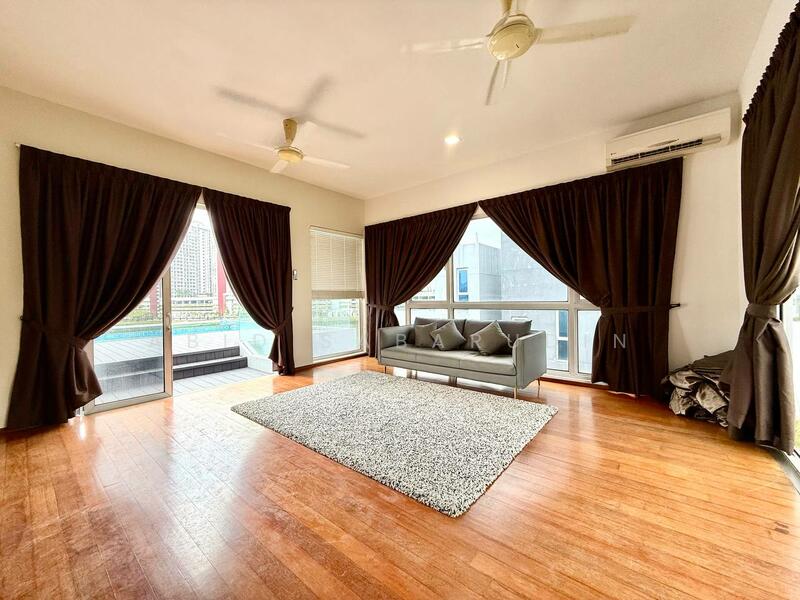 For Sale - Luxurious 4 Storey Corner Lot Bungalow @ LakeFront Villa, Cyberjaya