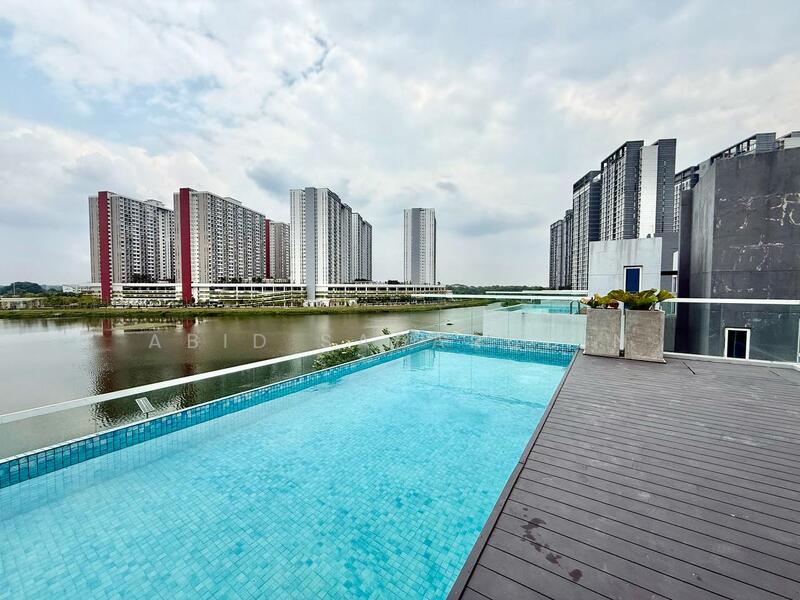 For Sale - Luxurious 4 Storey Corner Lot Bungalow @ LakeFront Villa, Cyberjaya