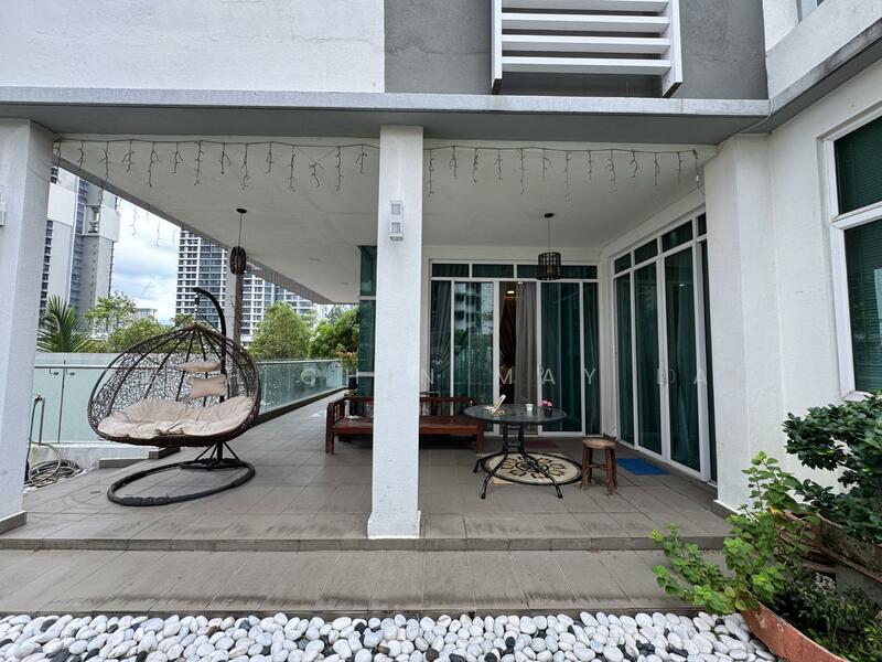 For Sale - Saville @ The Park