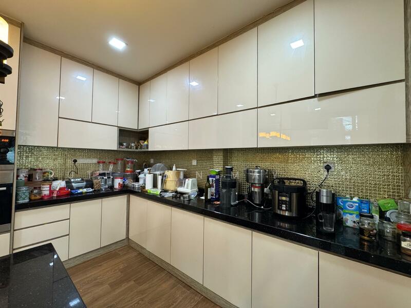 For Sale - Saville @ The Park