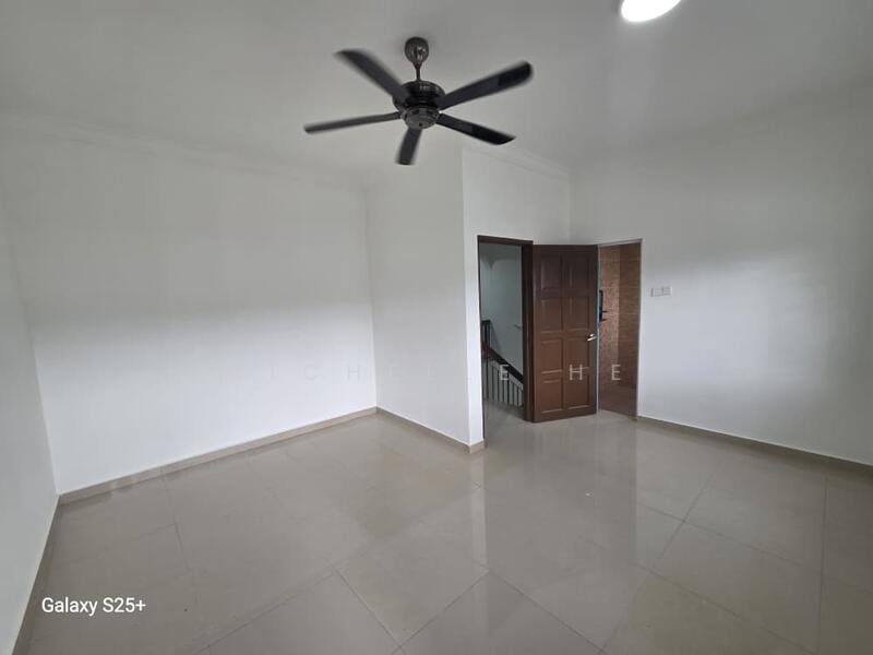Untuk Dijual - Selesa Jaya/ 2 Storey House/ For Sale