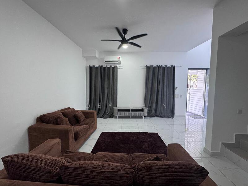 Untuk Disewa - Setia Utama 2 fully Furnished 2.5 Storey Setia Alam