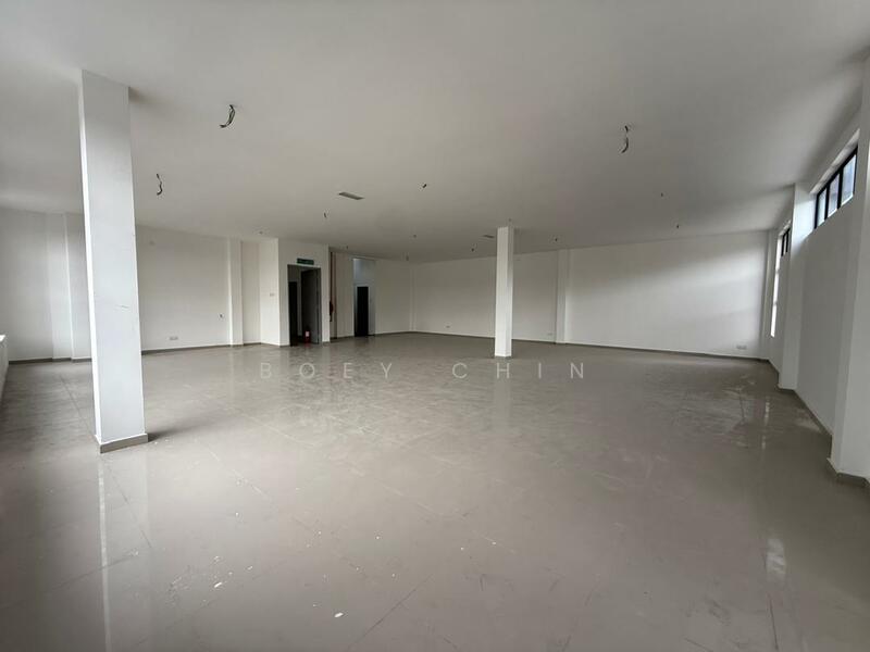 For Rent - Kawasan Perindustrian Nilai Jaya 1.5 Storey Semi-d Factory Corner unit