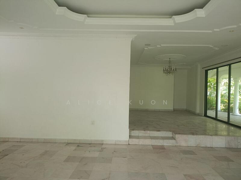 For Sale - SUBANG SS18