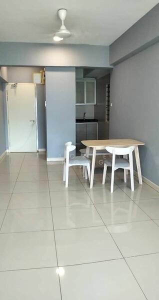 Untuk Disewa - Tiara Mutiara / The Crown