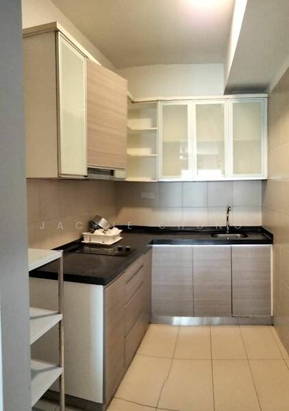 Untuk Disewa - Tiara Mutiara / The Crown