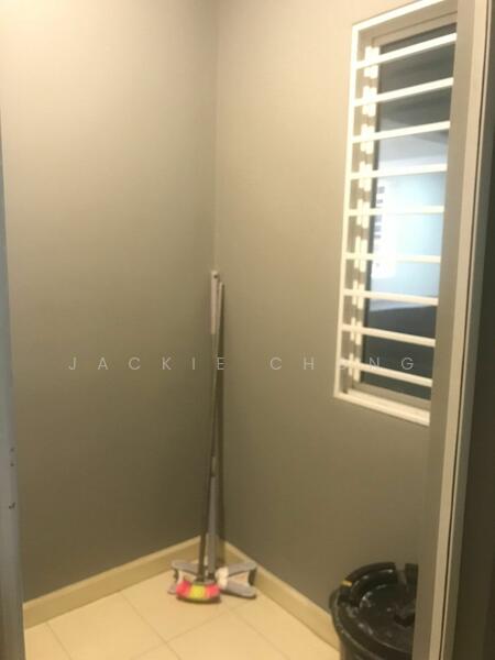 Untuk Disewa - Tiara Mutiara / The Crown