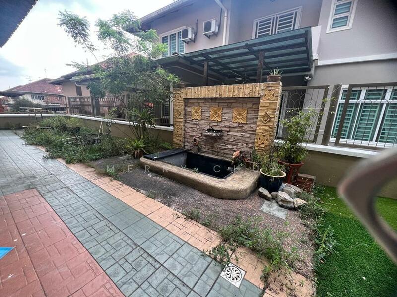 Untuk Dijual - Ulu Tiram Taman Pelangi Indah Double Storey Semi D