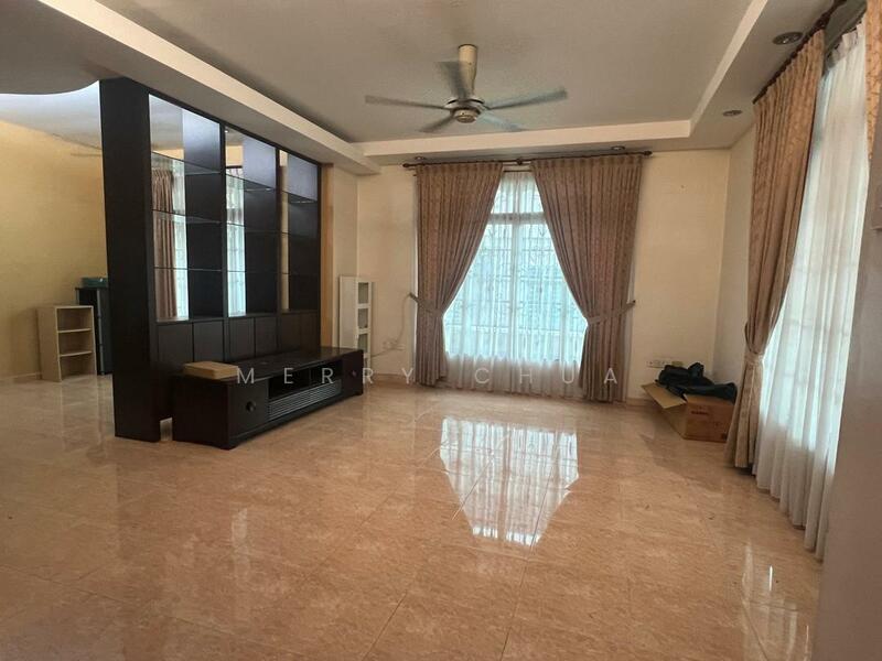 Untuk Dijual - Ulu Tiram Taman Pelangi Indah Double Storey Semi D