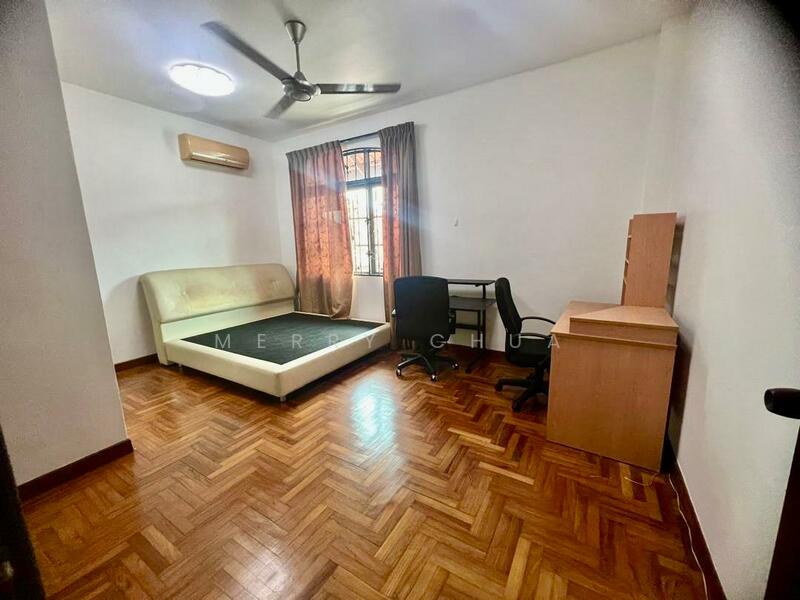Untuk Dijual - Ulu Tiram Taman Pelangi Indah Double Storey Semi D