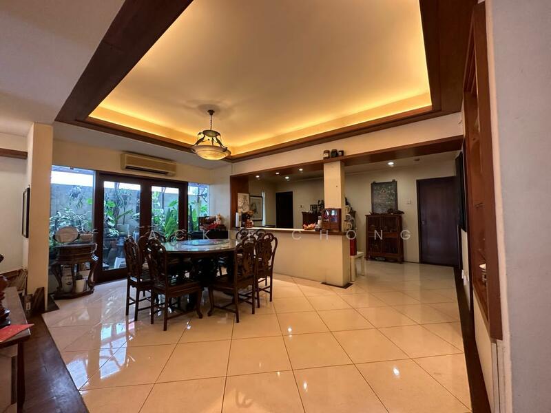 Untuk Dijual - Semi-Detached House at Happy Garden