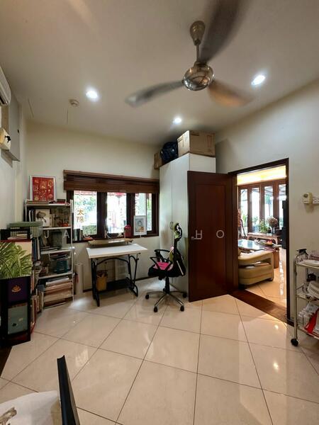 Untuk Dijual - Semi-Detached House at Happy Garden