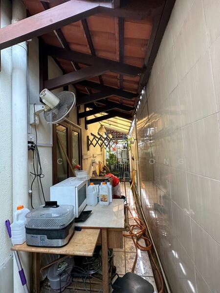 Untuk Dijual - Semi-Detached House at Happy Garden