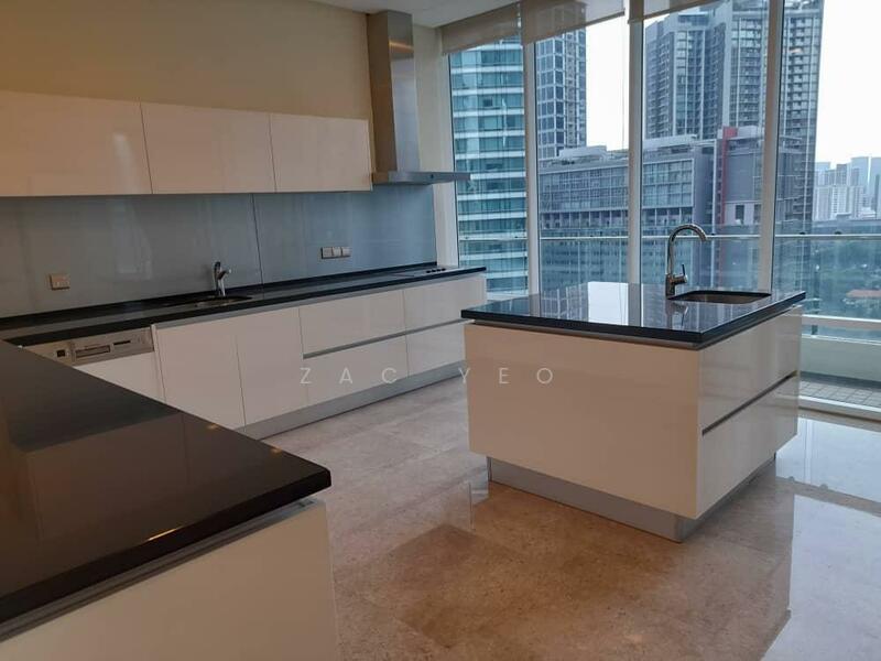 Untuk Dijual - The Oval