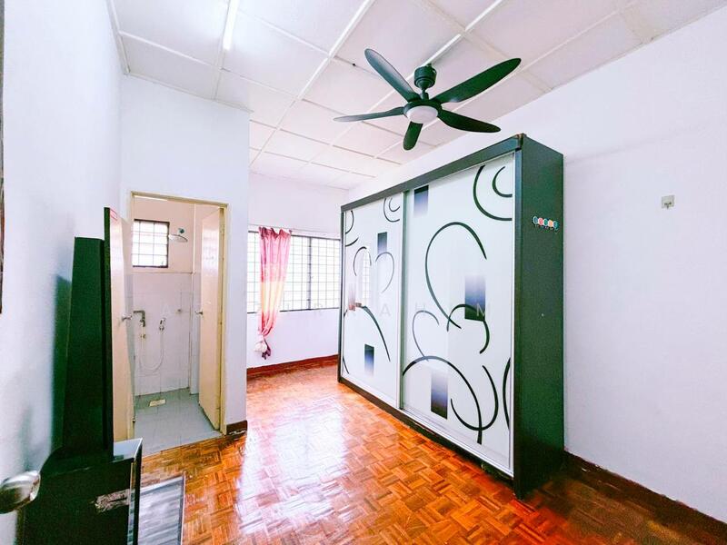 Untuk Disewa - Double Storey Terrace Bandar Seri Putra Bangi