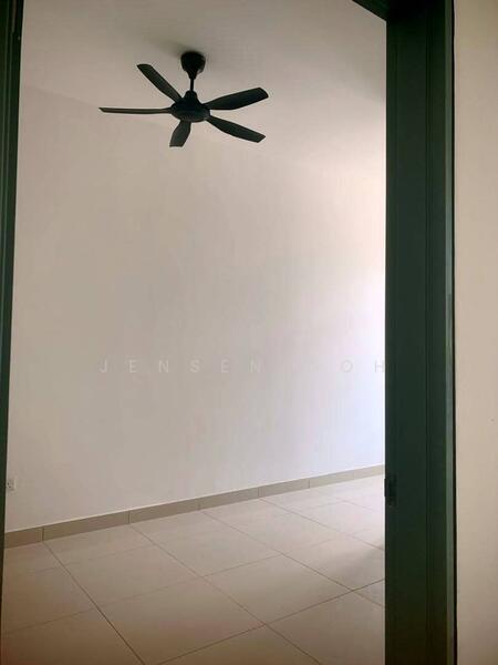 For Rent - The Straits View