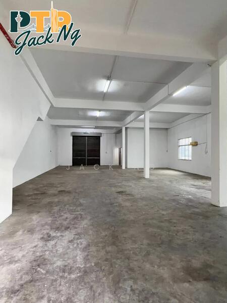 For Rent - Shop at Kawasan Perindustrian Teras Jaya