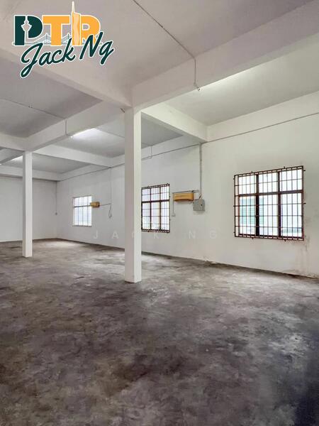 For Rent - Shop at Kawasan Perindustrian Teras Jaya