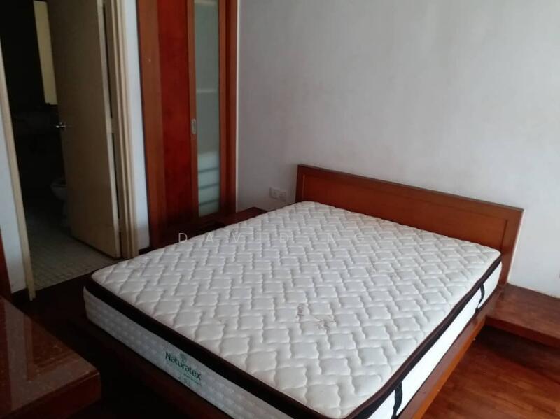 For Rent - 10 Semantan Suites