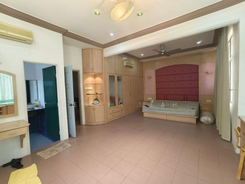 Untuk Dijual - LEBUH RAMBAI