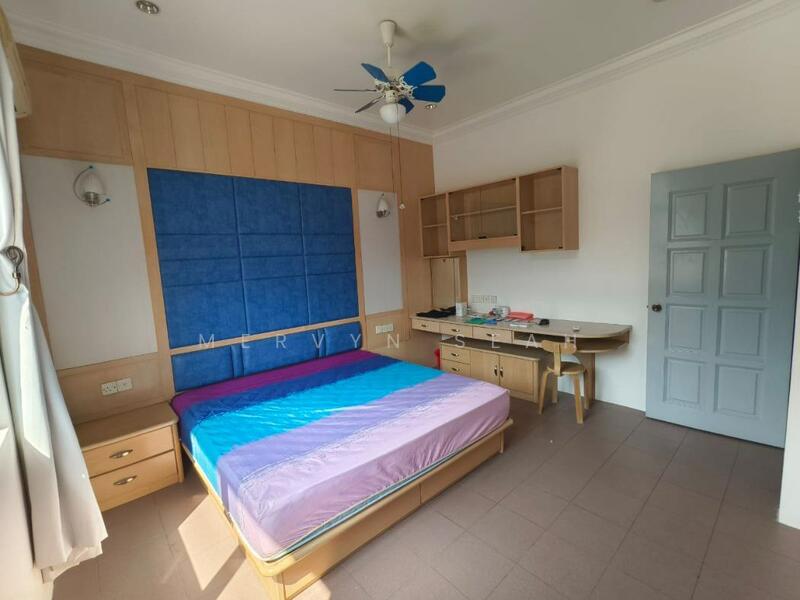 Untuk Dijual - LEBUH RAMBAI