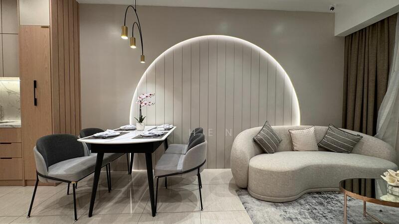 For Sale - Times Square 2