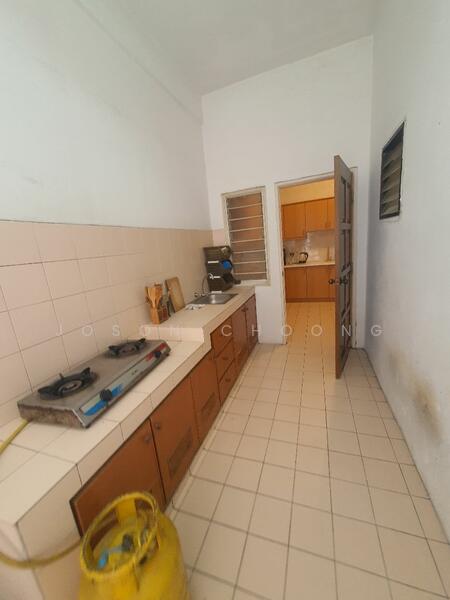 Untuk Disewa - Putra Indah Condominium