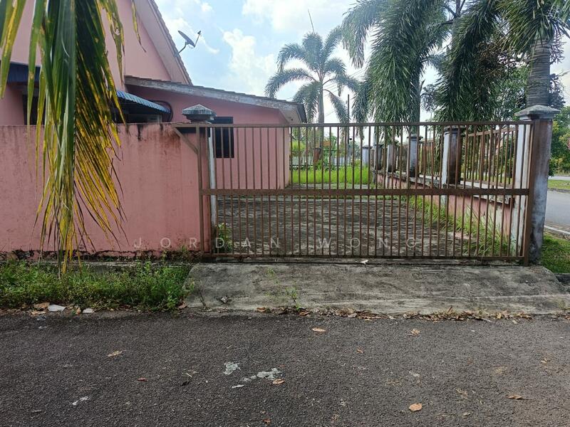 Untuk Dijual - Jalan PI x/7, Tmn Pulai Indah, Corner lot