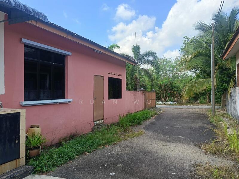 Untuk Dijual - Jalan PI x/7, Tmn Pulai Indah, Corner lot