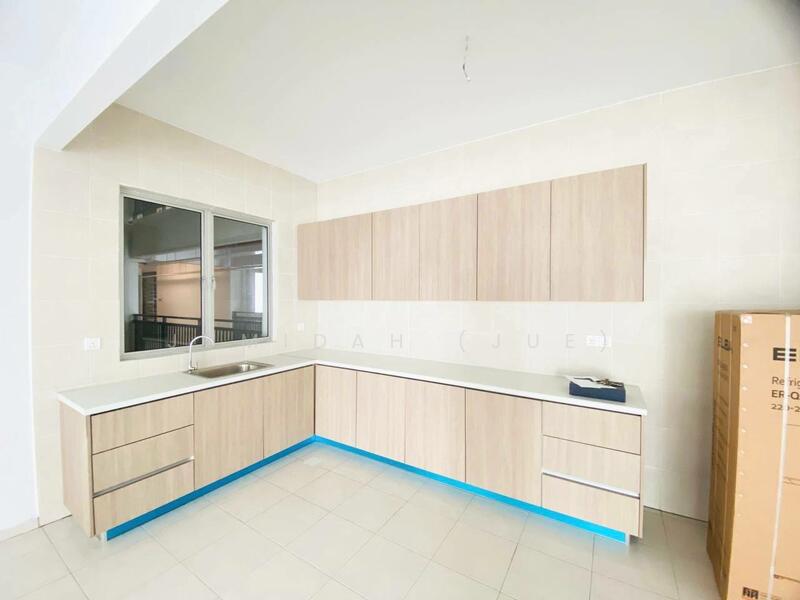 ‼️RENOVATED ‼️HUGE BALCONY‼️PARTIAL FURNISHED Residensi Adelia 3, Bangi Avenue @ Kajang (Brand N