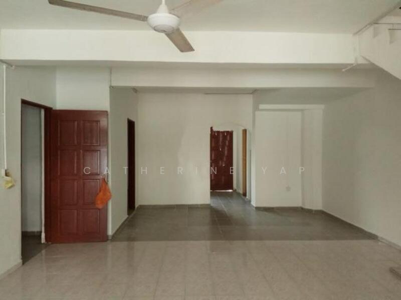 Untuk Dijual - Taman Muhibbah, Double Storey Terrace House Corner Lot for Sale