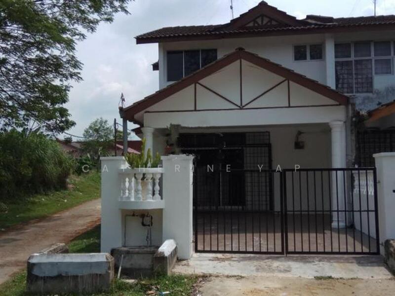 Untuk Dijual - Taman Muhibbah, Double Storey Terrace House Corner Lot for Sale