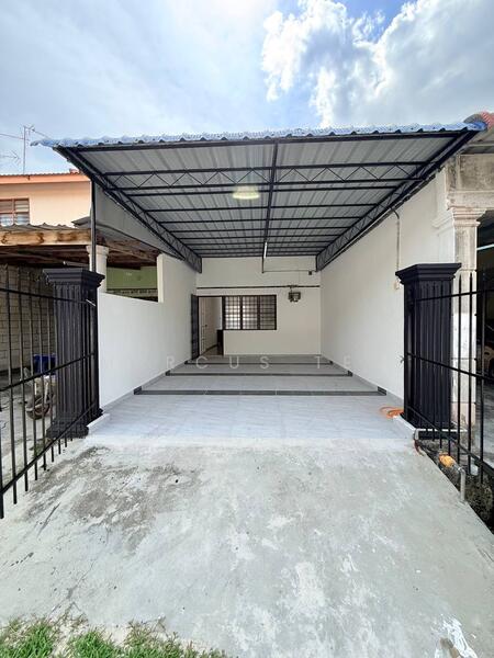 For Sale - Kluang Kluangs