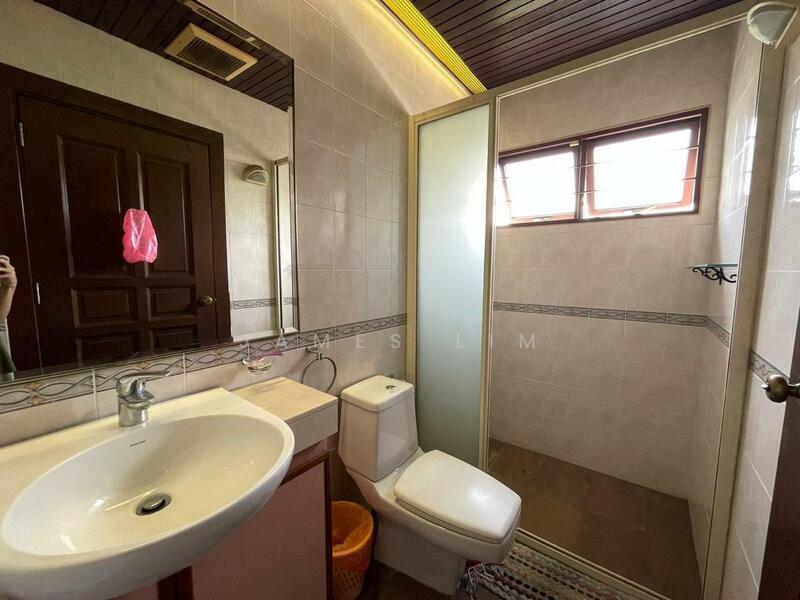 Untuk Disewa - 2.5 Storey Bungalow House @ Jalan Gasing Section 5 Petaling Jaya