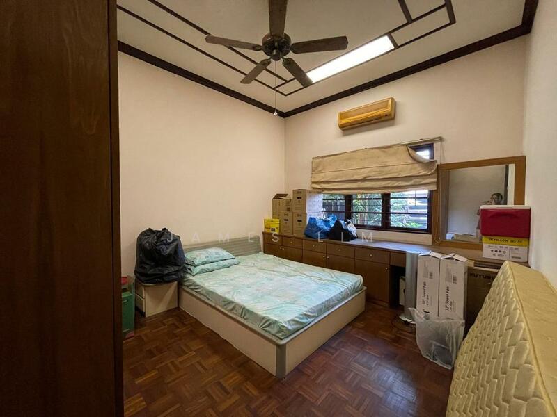 Untuk Disewa - 2.5 Storey Bungalow House @ Jalan Gasing Section 5 Petaling Jaya