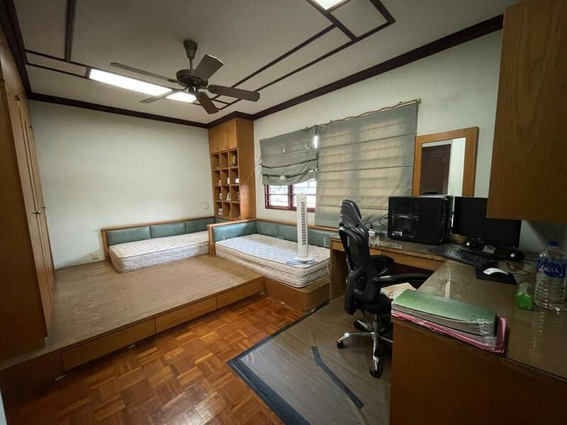 Untuk Disewa - 2.5 Storey Bungalow House @ Jalan Gasing Section 5 Petaling Jaya